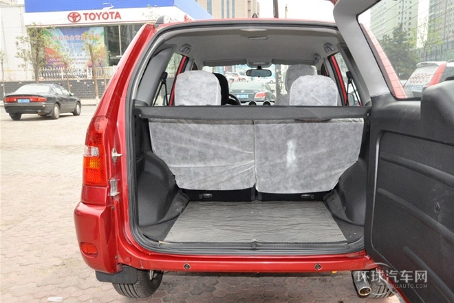 2013款 1.8L 自動5門標準型