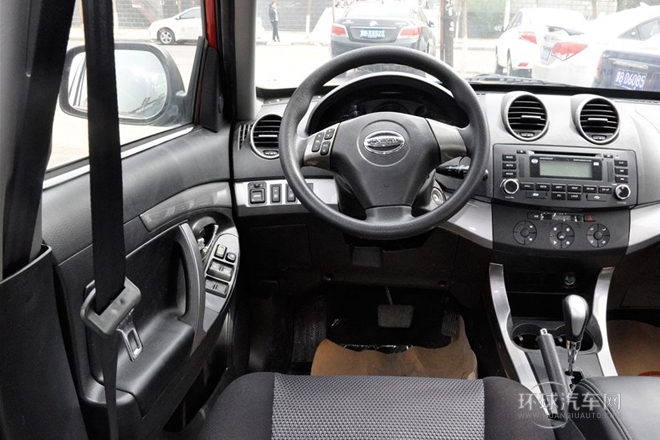 2013款 1.8L 自動5門標準型