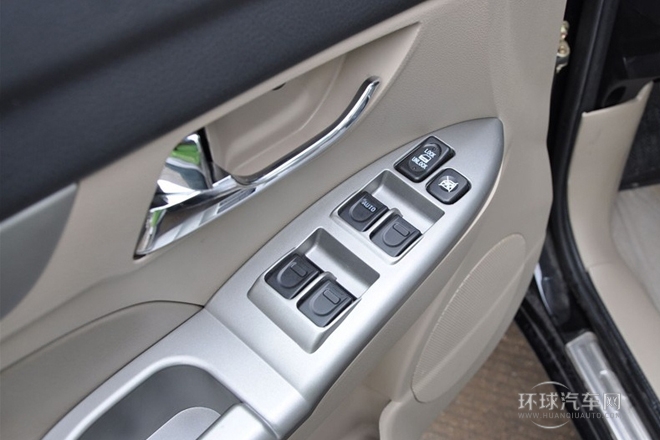 2013款 1.6L 手動5門舒適型