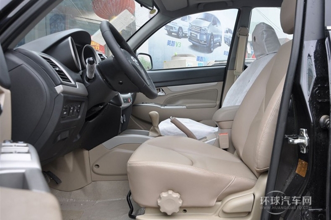 2013款 1.6L 手動5門舒適型