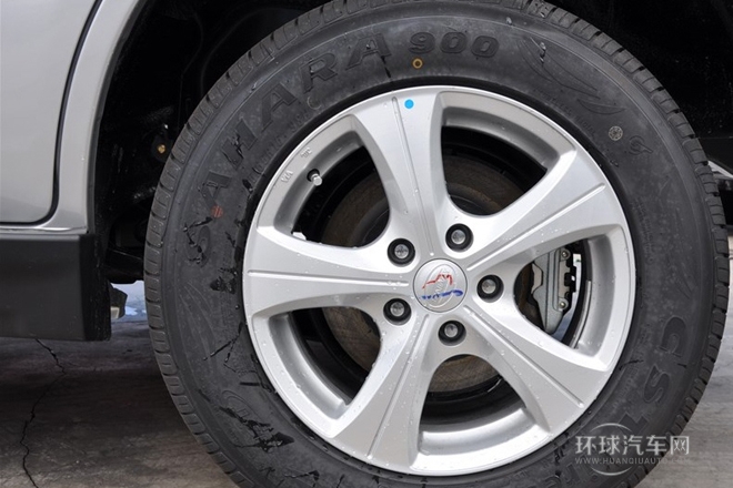 2013款 1.6L 手動(dòng)5門標(biāo)準(zhǔn)型