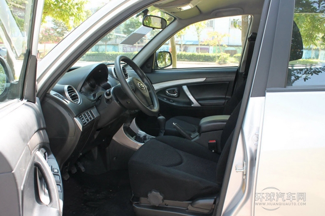 2012款 改款 1.6L 手動標準型