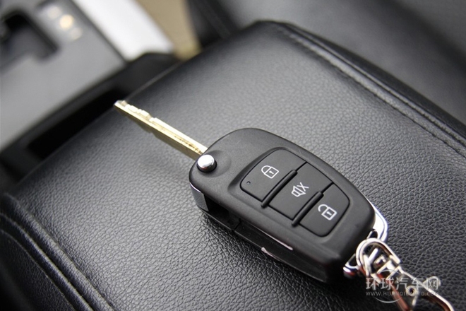 2012款 1.8L 自動豪華型