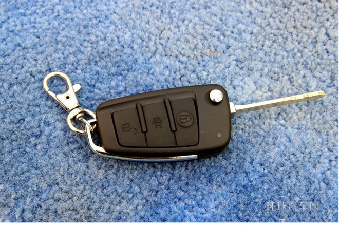 2013款 1.6L 手動(dòng)精英型