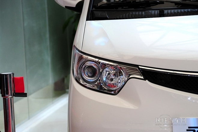 2012款 1.1L豪華型