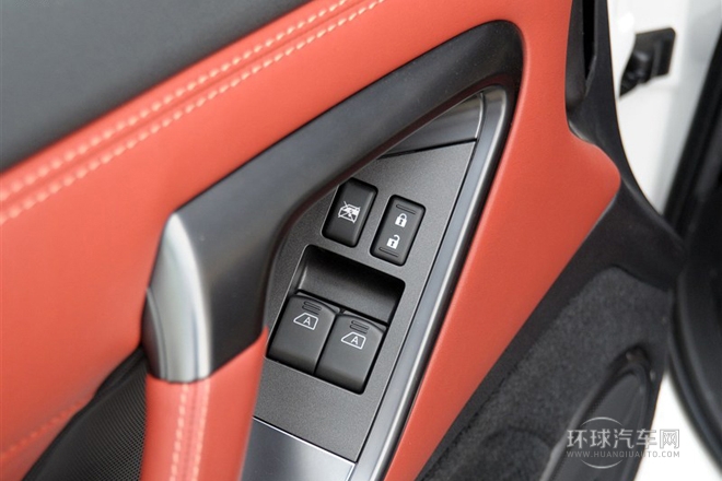 2015款 3.8T 豪華棕紅內飾版