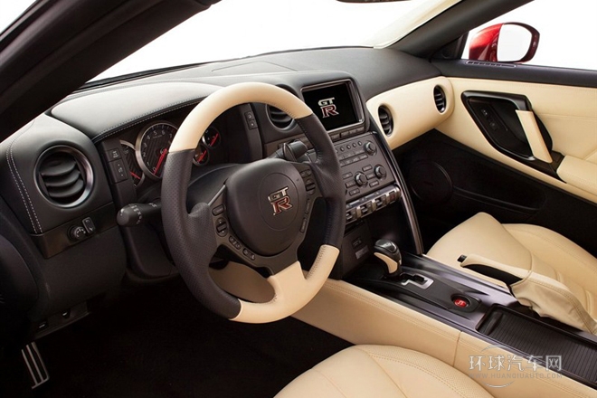 2015款 3.8T 時尚米白內飾版