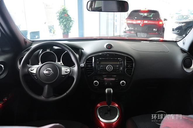 2012款 1.6T 自動(dòng) SV 領(lǐng)先款