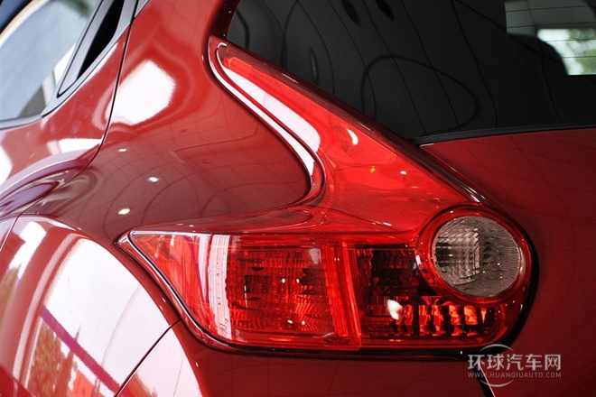 2012款 1.6T 自動 SV 領(lǐng)先款