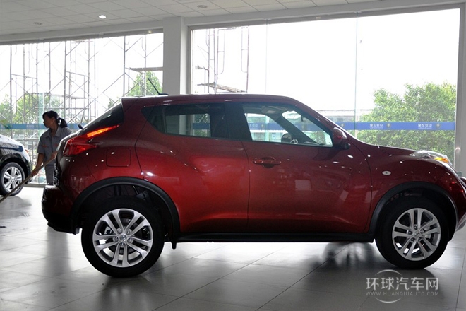 2012款 1.6T 自動(dòng) SV 領(lǐng)先款