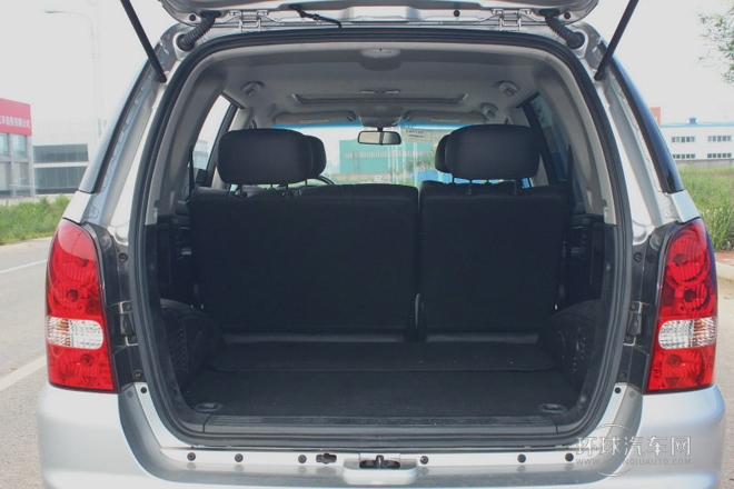 2011款 2.0T 兩驅精英導航版