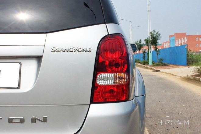 2011款 2.0T 兩驅(qū)精英導(dǎo)航版