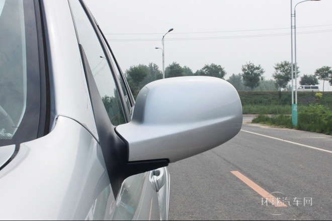 2011款 2.0T 兩驅(qū)精英導(dǎo)航版