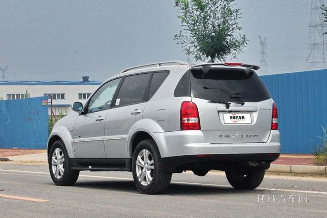 2011款 2.0T 兩驅精英導航版