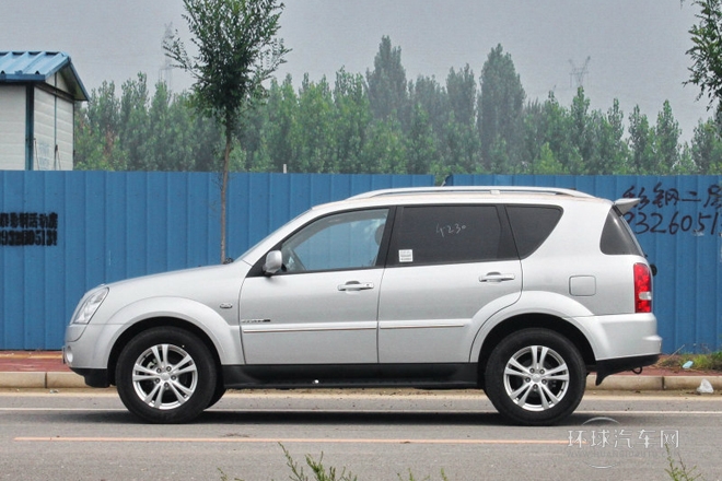 2011款 2.0T 兩驅精英導航版