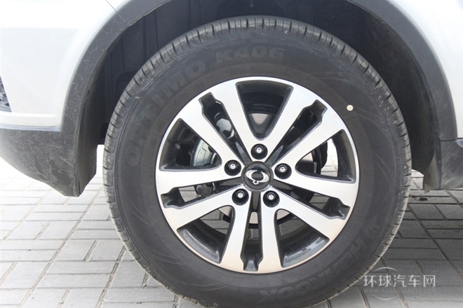 2011款 2.0T 四驅(qū)豪華導(dǎo)航版