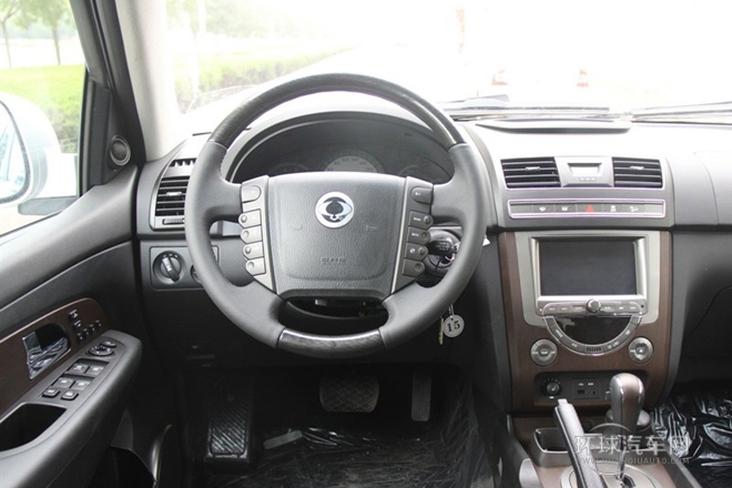 2011款 2.0T 四驅豪華導航版