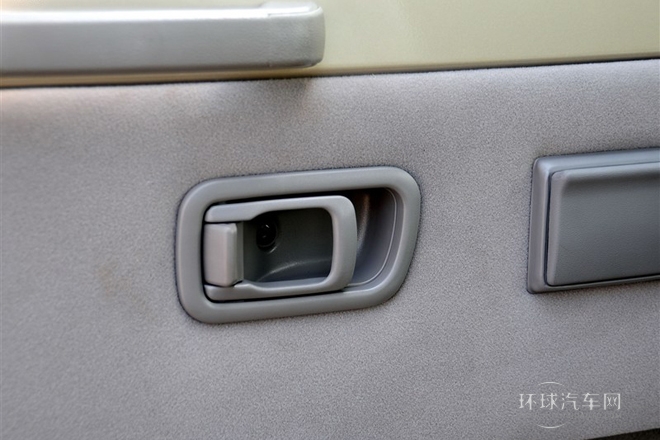 2011款 4.5L-尊貴VIP