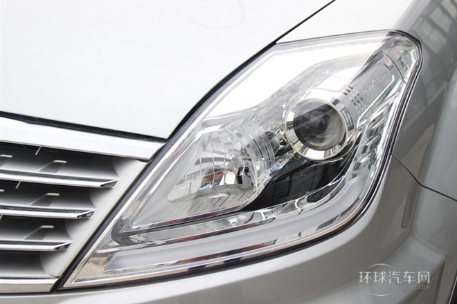 2011款 2.0T 四驅豪華導航版