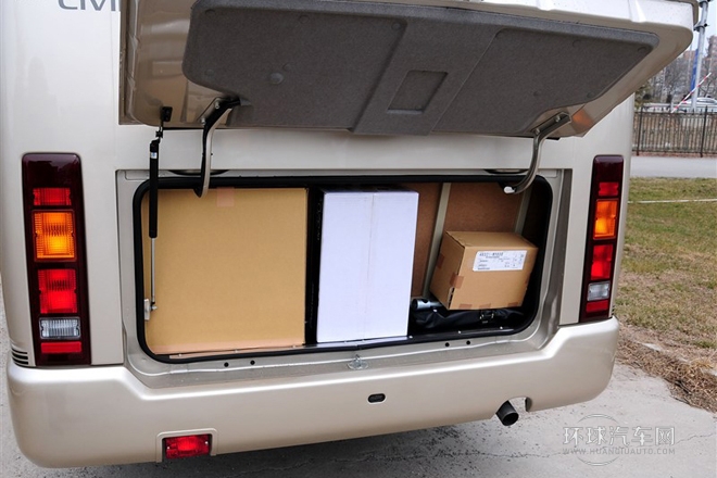 2011款 4.5L-尊貴VIP