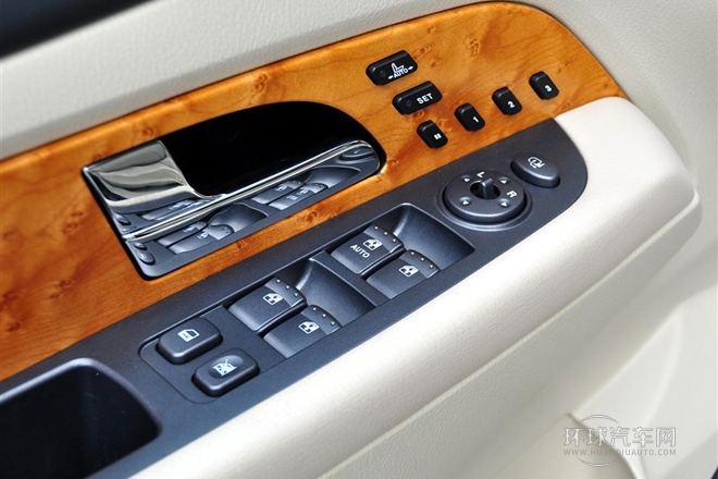 2011款 3.2L 四驅豪華導航版