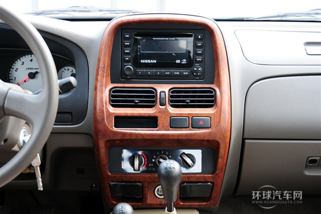 2011款 2.4L汽油四驅(qū)標(biāo)準(zhǔn)型