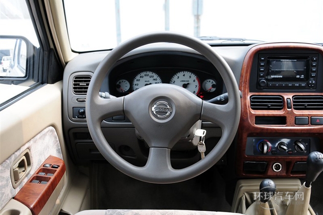 2011款 2.4L汽油四驅標準型