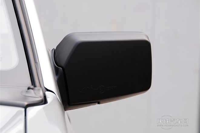 2011款 2.4L汽油四驅標準型