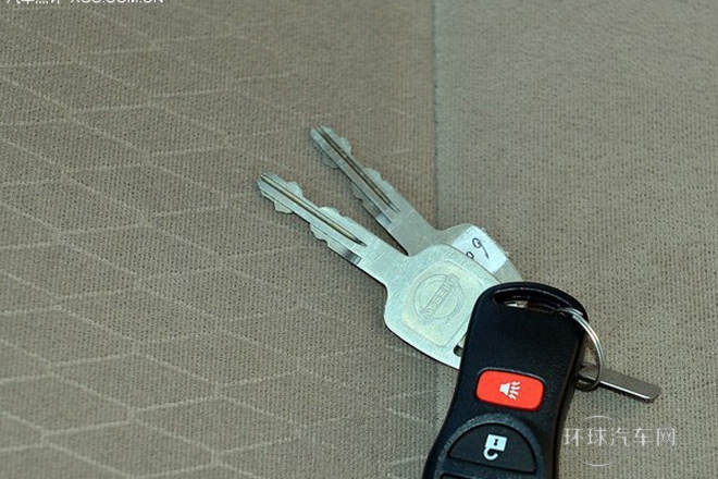 2011款 2.4L汽油四驅高級型