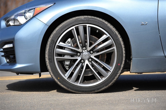 2014款 3.7L 豪華運(yùn)動(dòng)版