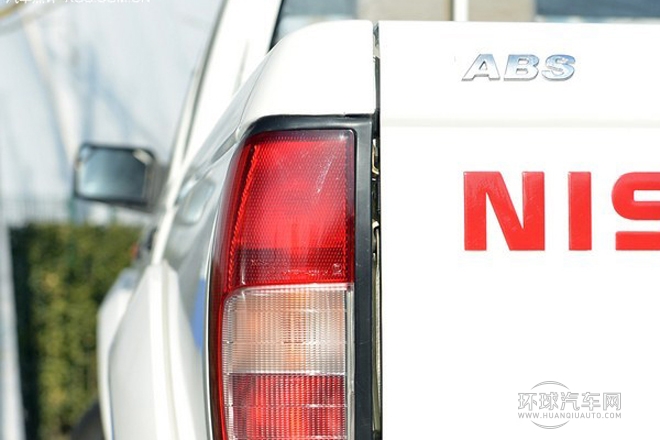 2011款 2.4L汽油四驅高級型