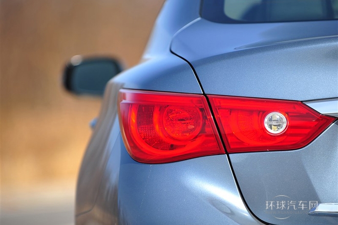 2014款 3.7L 豪華運動版