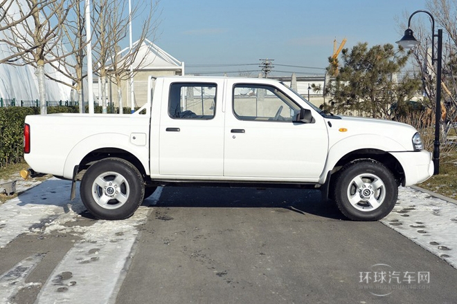 2011款 2.4L汽油四驅高級型