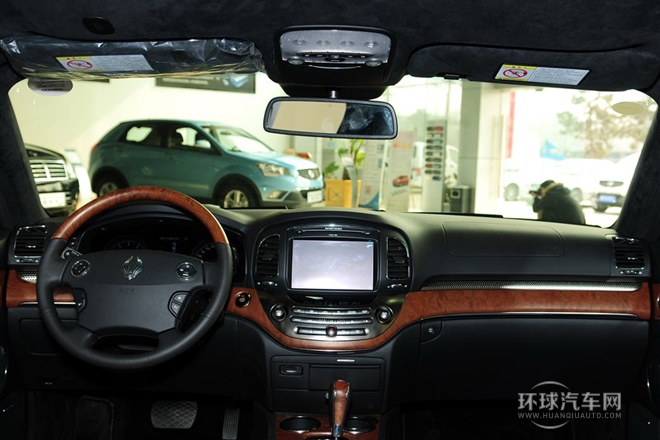 2012款 3.6 CW700L加長版