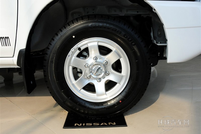 2013款 2.4L汽油兩驅標準型