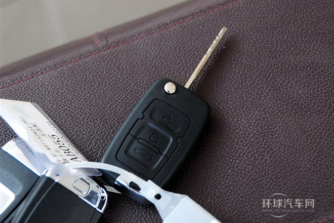 2013款 兩廂 1.5L 手動進取型