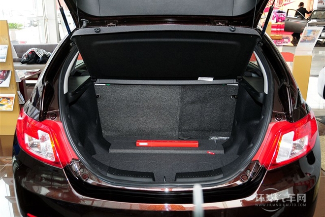 2013款 兩廂 1.5L 手動(dòng)進(jìn)取型