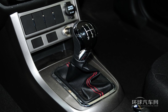 2013款 兩廂 1.5L 手動進取型