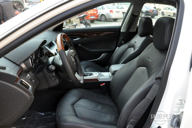 2012款 3.0L 豪華運動版