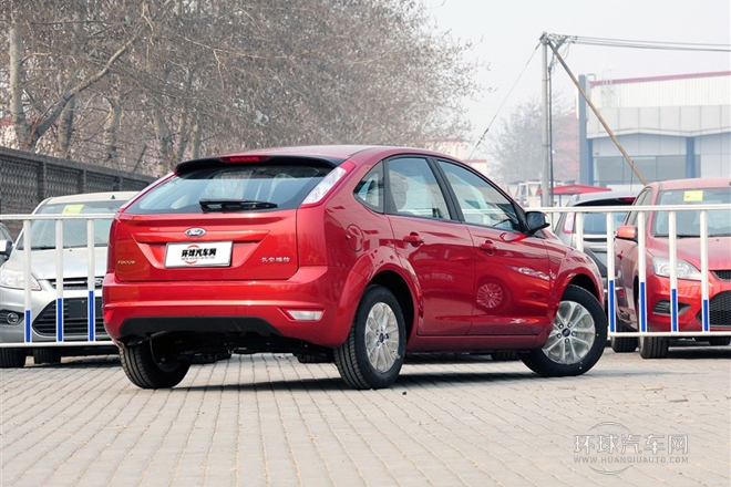 2013款 兩廂經典 1.8L AT基本型