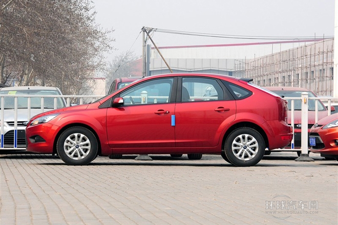 2013款 兩廂經典 1.8L AT基本型