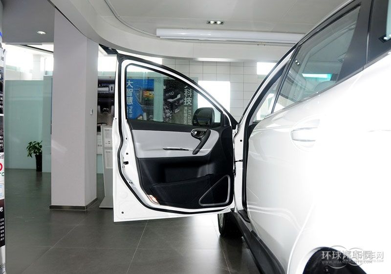 2014款 2.2T 四驅智尊型