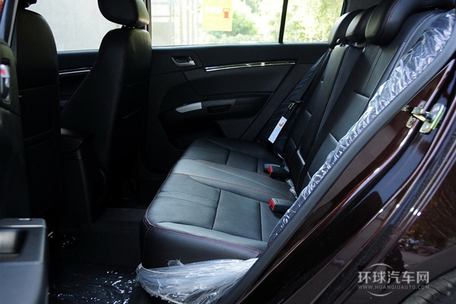 2013款 兩廂 1.5L 手動尊貴型