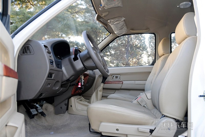 2013款 2.4L汽油兩驅(qū)高級型