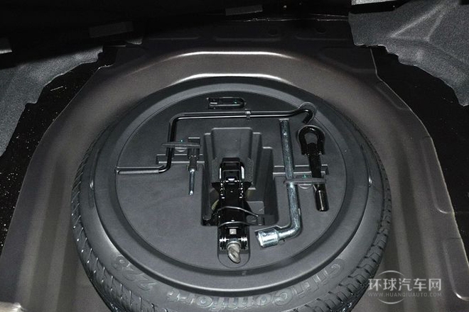 2013款 兩廂 1.8L CVT尊貴型