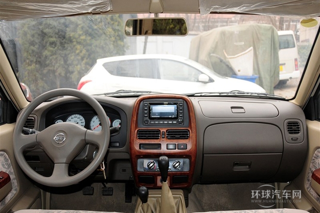 2013款 2.4L汽油四驅(qū)標(biāo)準(zhǔn)型