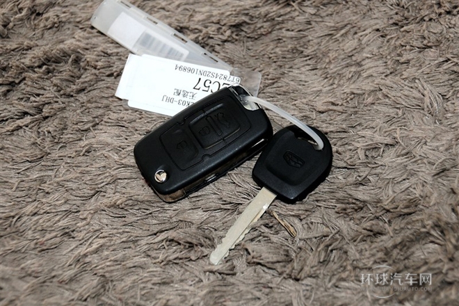 2013款 三廂 1.5L 手動(dòng)進(jìn)取型