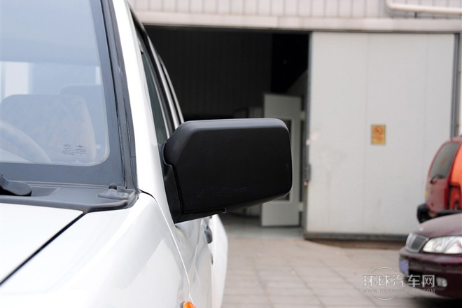 2013款 2.4L汽油四驅標準型