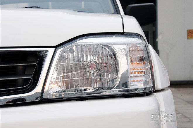 2013款 2.4L汽油四驅標準型