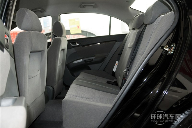 2013款 三廂 1.5L 手動(dòng)進(jìn)取型